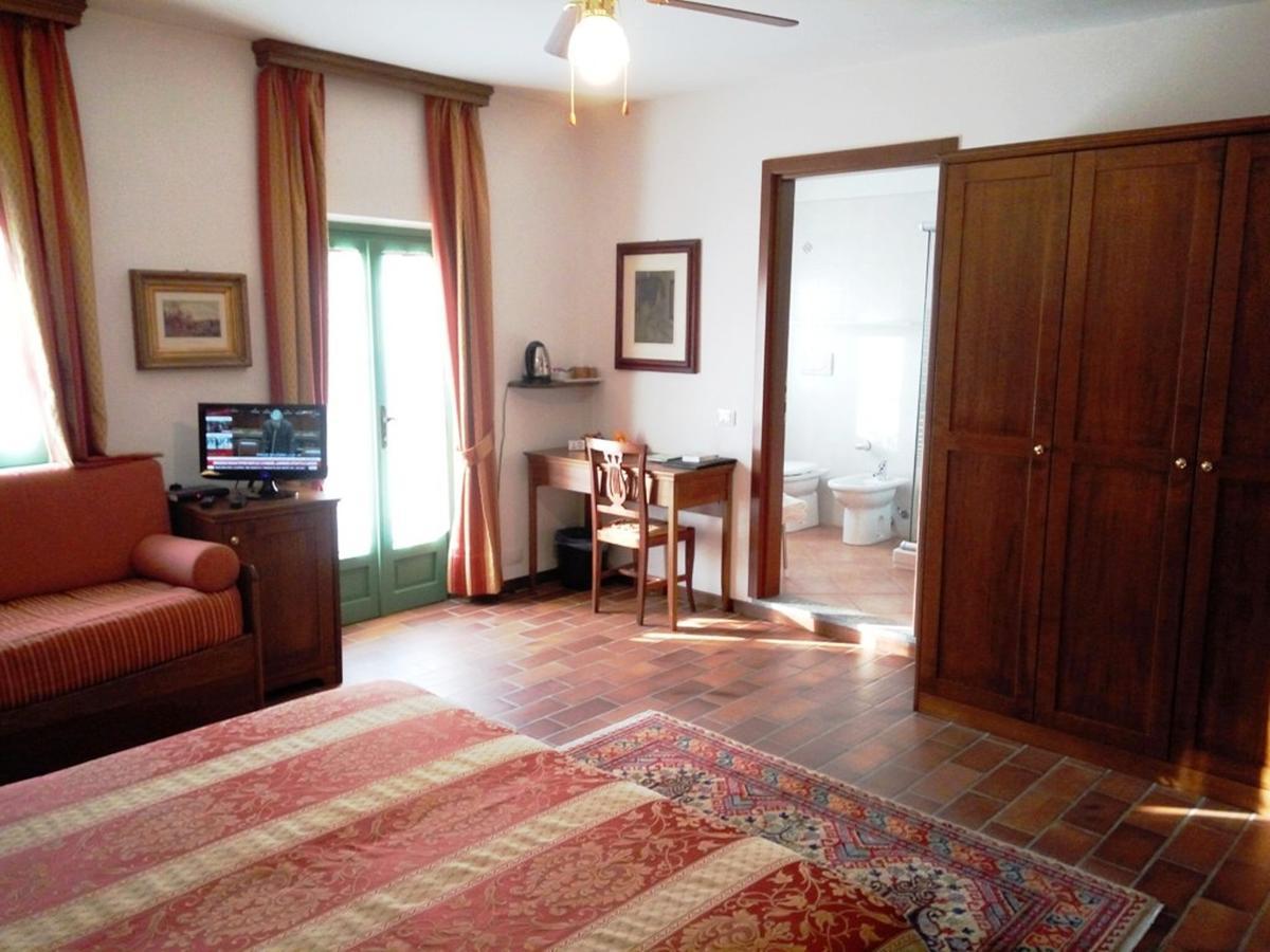 Casa Violetta B&B Agrate Conturbia Kültér fotó